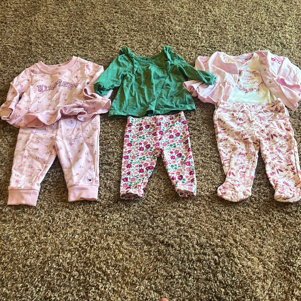 3-6mon Girl outfit lot